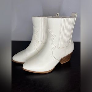 Ardene Ankle Cowboy Booties